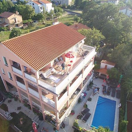 Villa Dijana Малинска Экстерьер фото